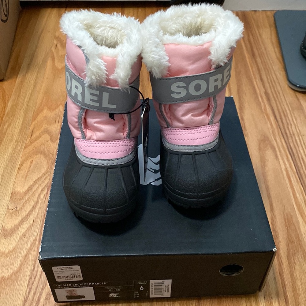 New Sorel Toddler Snow Commander Boots pink and black size 6